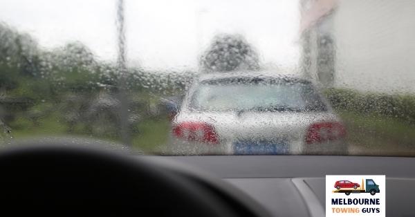 Professional Tow Company Tips for Driving In The Rain