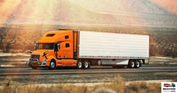 The Top 5 Reasons Semi Trucks Need Roadside Assistance