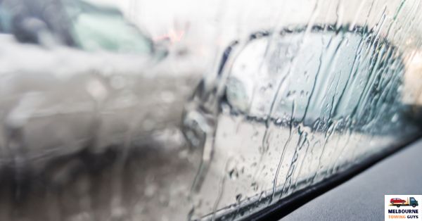 4 Basic Steps to Ensure Safety While Driving in the Rain